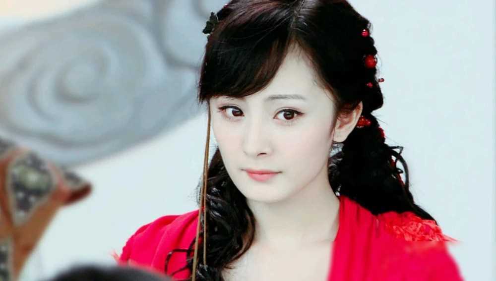 杨幂:逆风翻盘,夺回属于自己的一切!