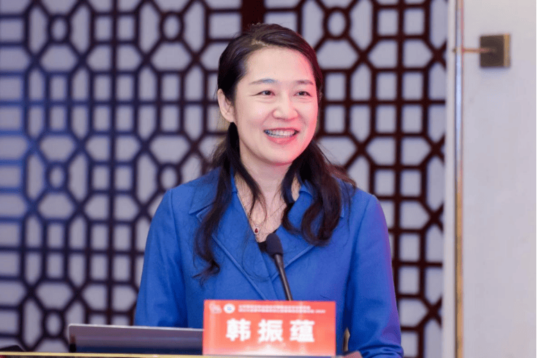 北京市政协常委,副秘书长江欣致辞会议由北京中医药大学东方医院医务