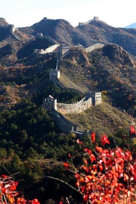 辉煌与沉寂:百里石长城的历史印记