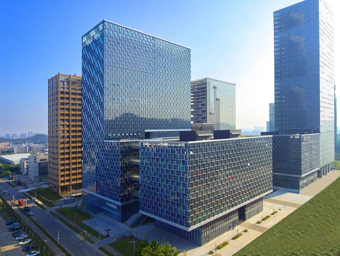 有研发中心,并在深圳,上海,苏州,青岛,顺德,杭州等地建立了销售办事处