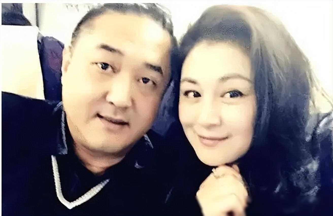 谢大脚于月仙:三载逝去,丈夫坚守,无儿无女亦显真情