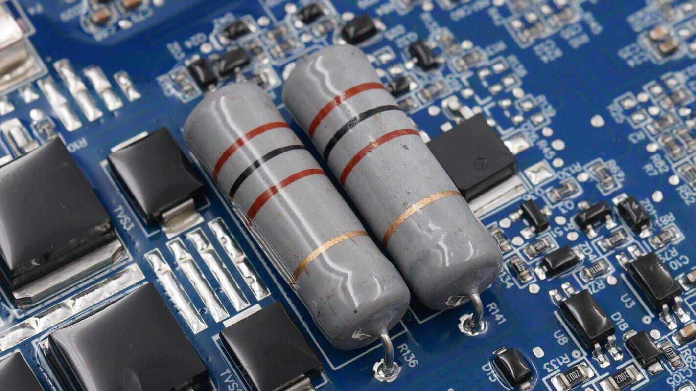 新一代电小二户外电源1000 pro 2拆解:全新安全快充