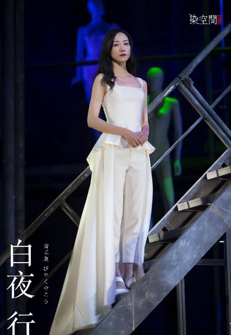 "维权大师韩雪",住3.5亿别墅带7000万钻戒,18岁就已身价过亿