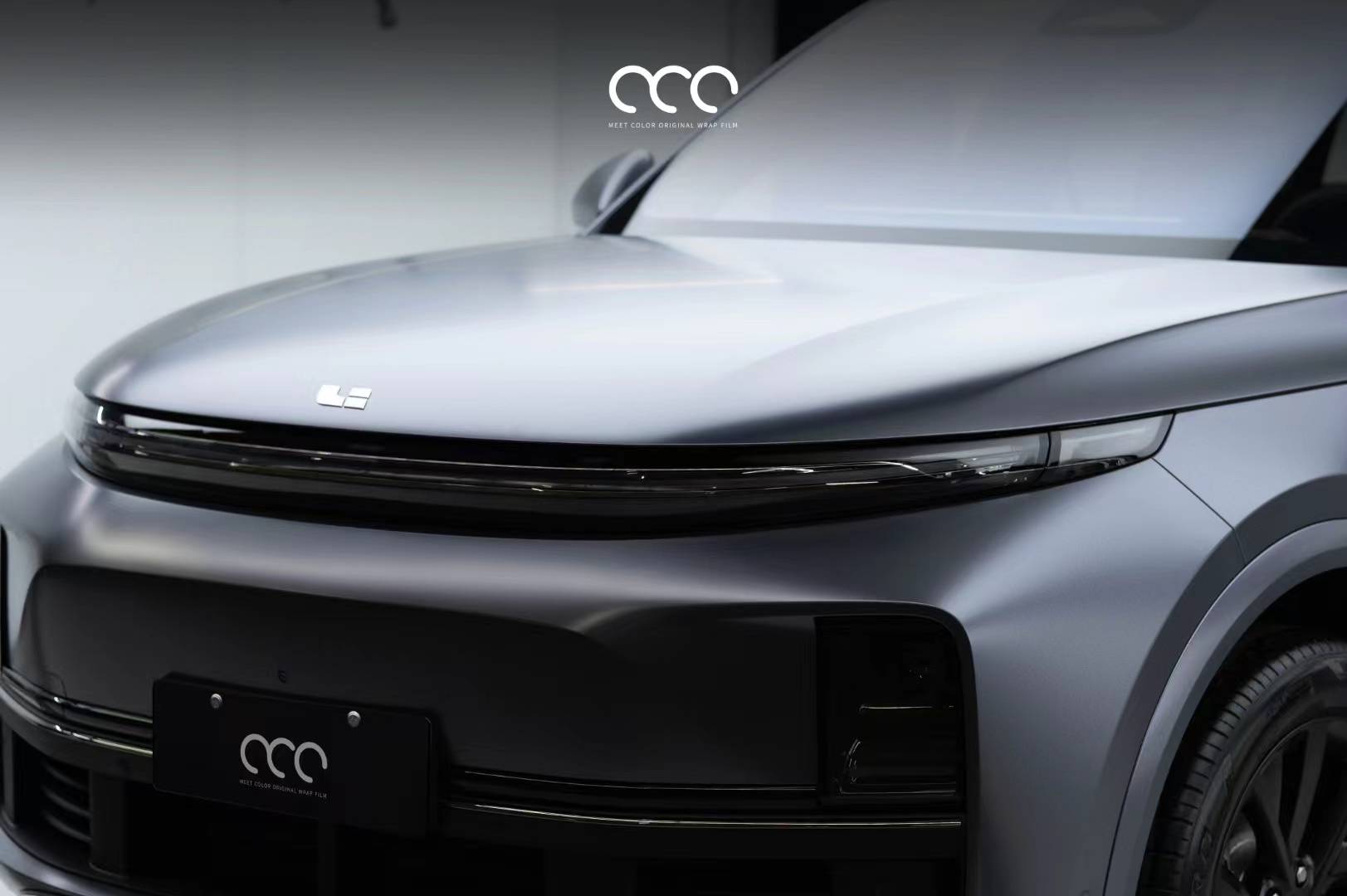 理想l7漫彩电光金属深空灰改色膜,高级感和时尚前卫感瞬间满分