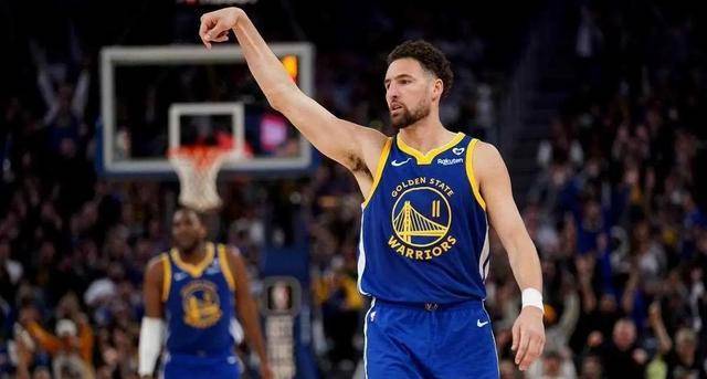 勇士困境:汤普森陷低谷,库里领衔苦撑