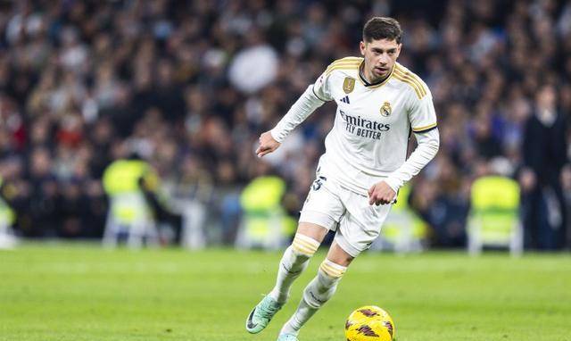 皇马中场巴尔韦德:成为队长候选人的品质与实力