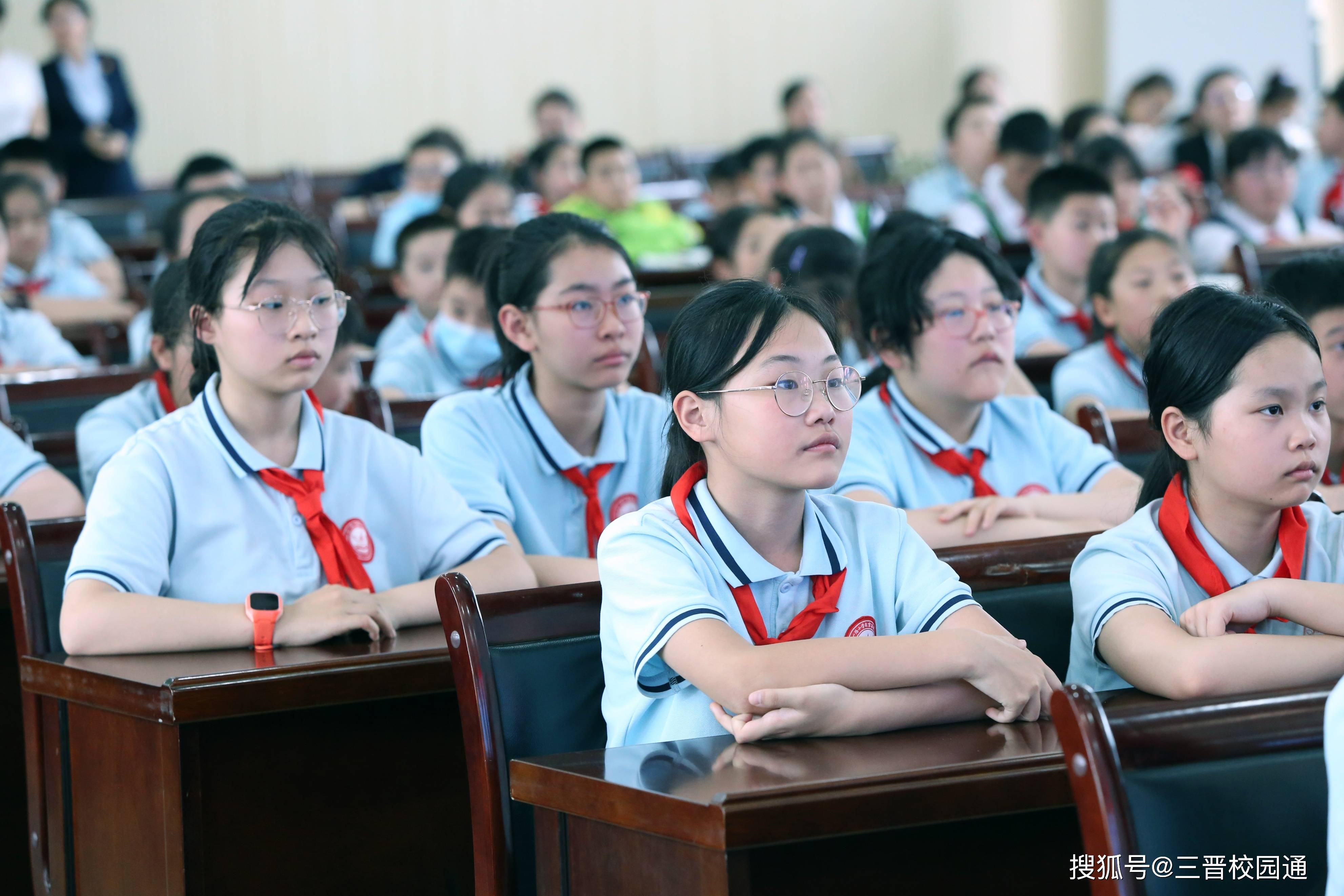 山西太原杏花岭区科学家(精神)进校园第二站在五一路小学教育集团