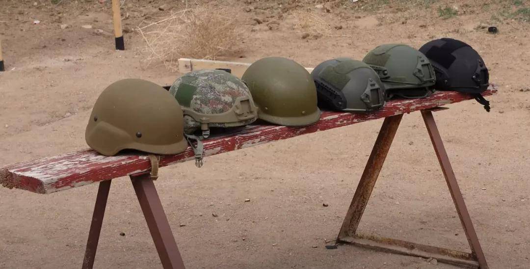 台湾軍 國軍 現用戦闘用ヘルメット(EMBH105) レプリカ あっけない