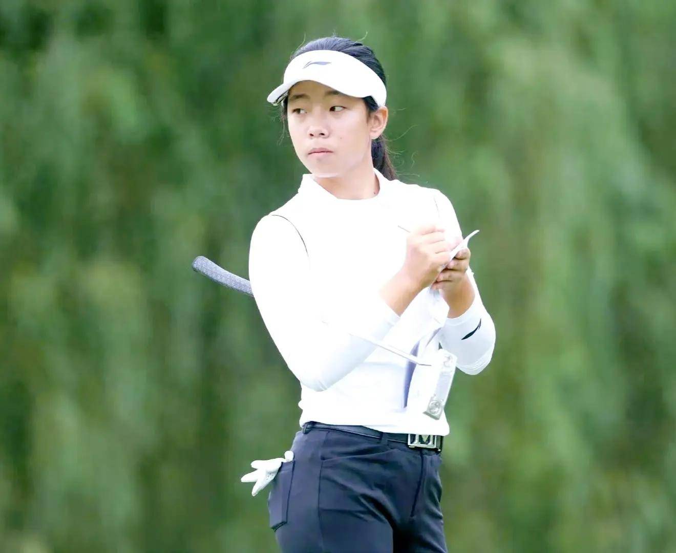 4月27日,乒乓球最新消息:张本美和跻身历史第三,刘国梁串台了