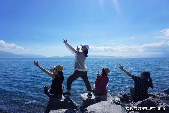 旅游团去新疆多少钱,新疆当地参团游多少钱,报团旅游新疆多少钱