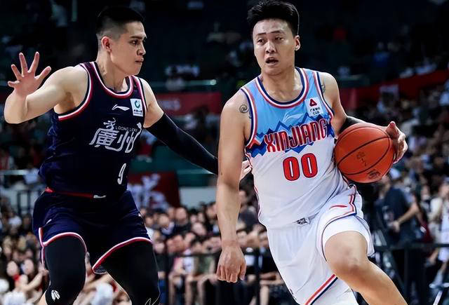 cba季后赛:第三夺冠热门悬念重重,杨鸣面临挑战,赵睿王者归来