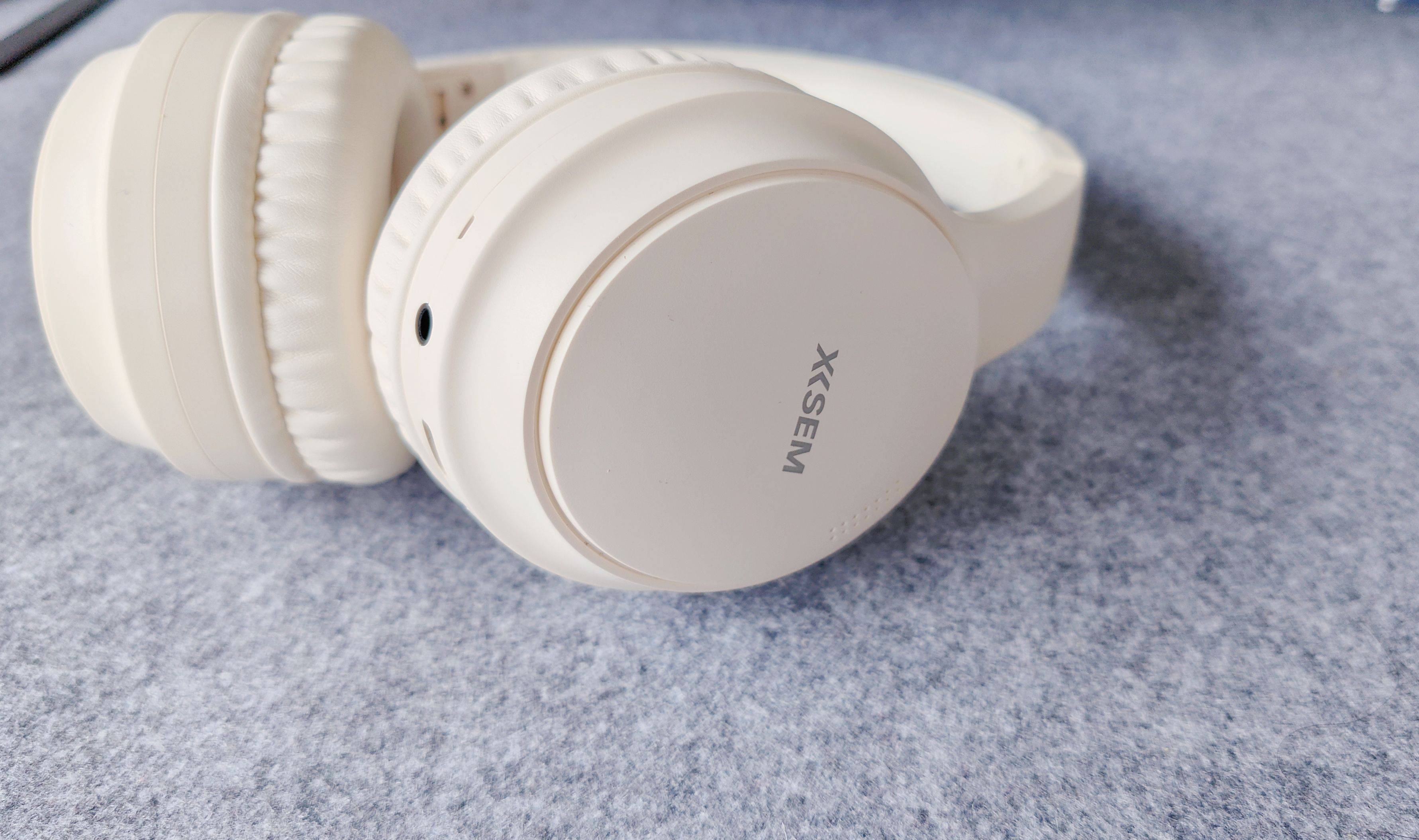 百元级头戴耳机推荐-西圣H1头戴式主动降噪蓝牙耳机