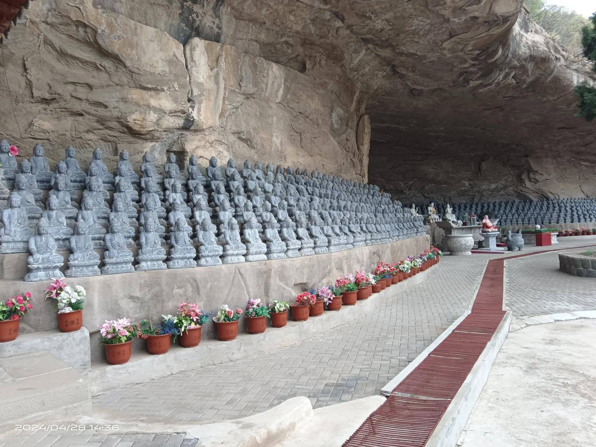 辽宁省朝阳县南双庙镇千佛洞风景区