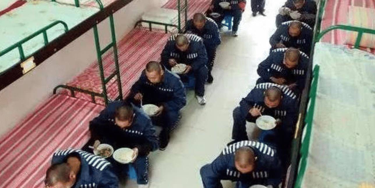 被判"无期"的人,每天在监狱里做什么?一般人都想不到_犯人_法治_社会