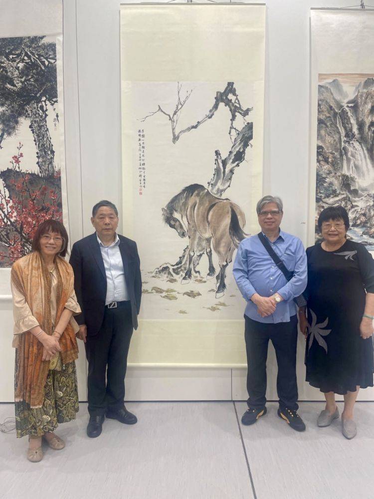 香港著名画家何永祥先生为当代岭南派代表人物,其作品在台北国家画廊