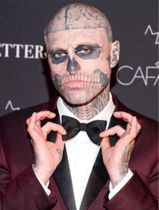 有人说瑞克是因为出名以后,由于标新立异的纹身受到了许多人的谩骂和