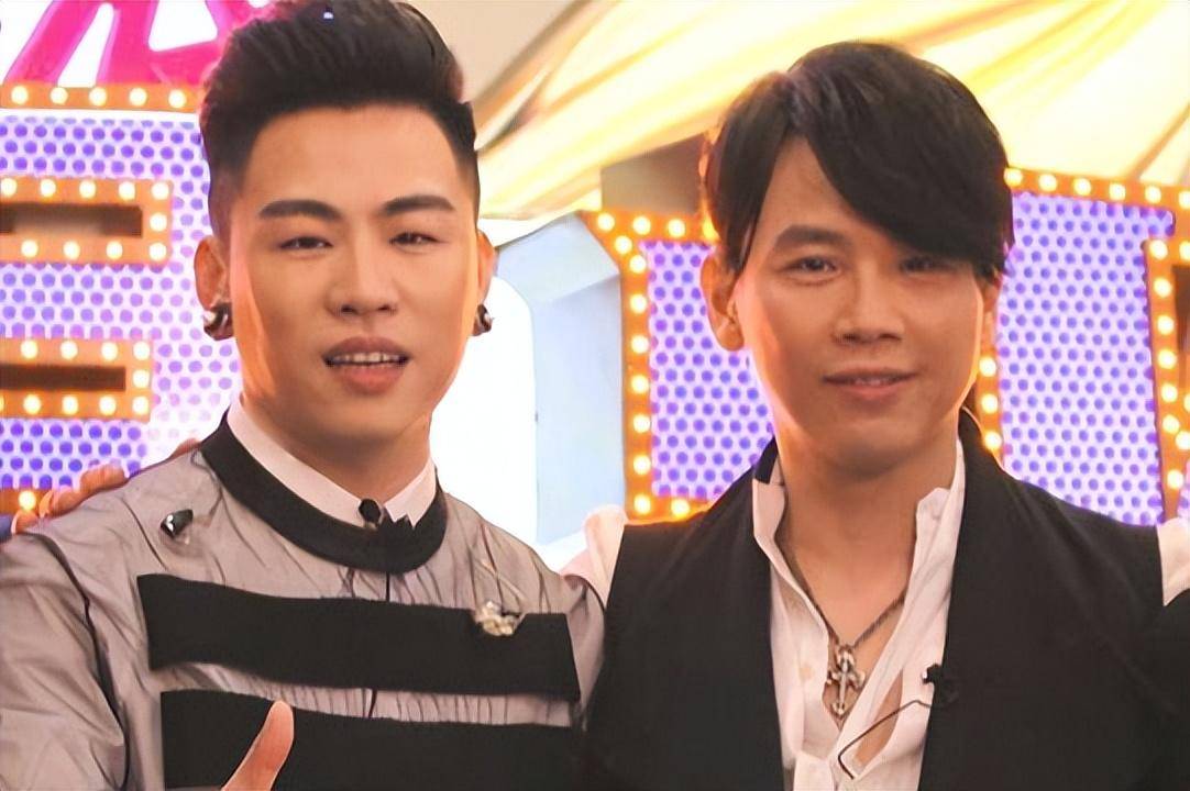 《歌手》首发阵容确定,那英领衔,杨丞琳有争议,海来阿木被吐槽