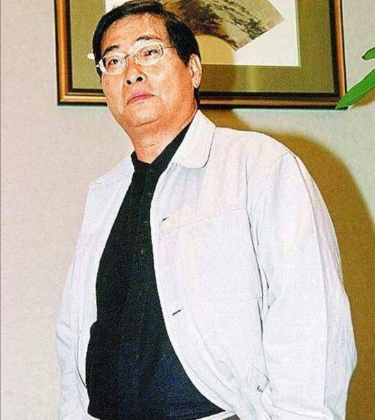 "胜和一哥"江湖划水史:暗杠双鹰青,明削白头仔,斗法胡须勇