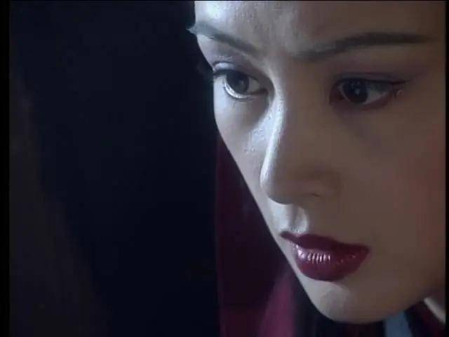 可把原图和ps图放一起,原图更大气也更惊艳_电影_电视剧_漂亮