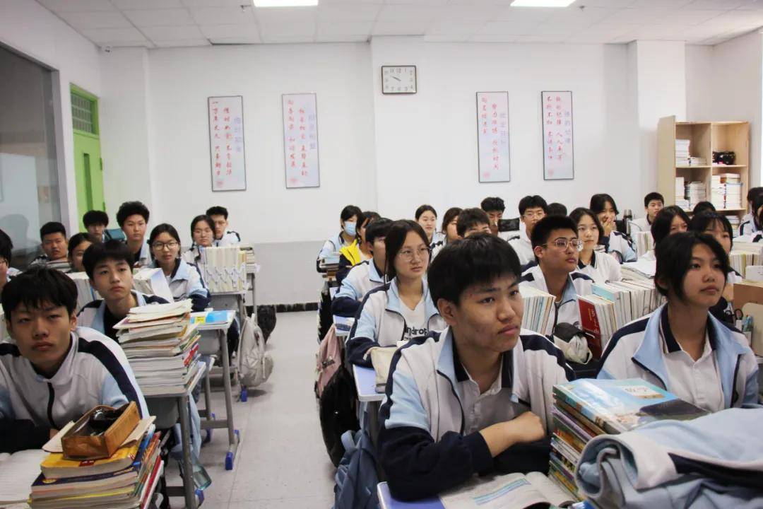 郑州一中明新中学图片