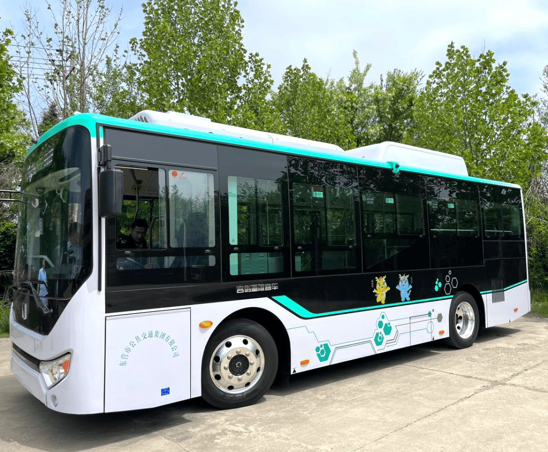 数智赋能 绿色发展 吉利星际客车助力东营打通"最后一公里"