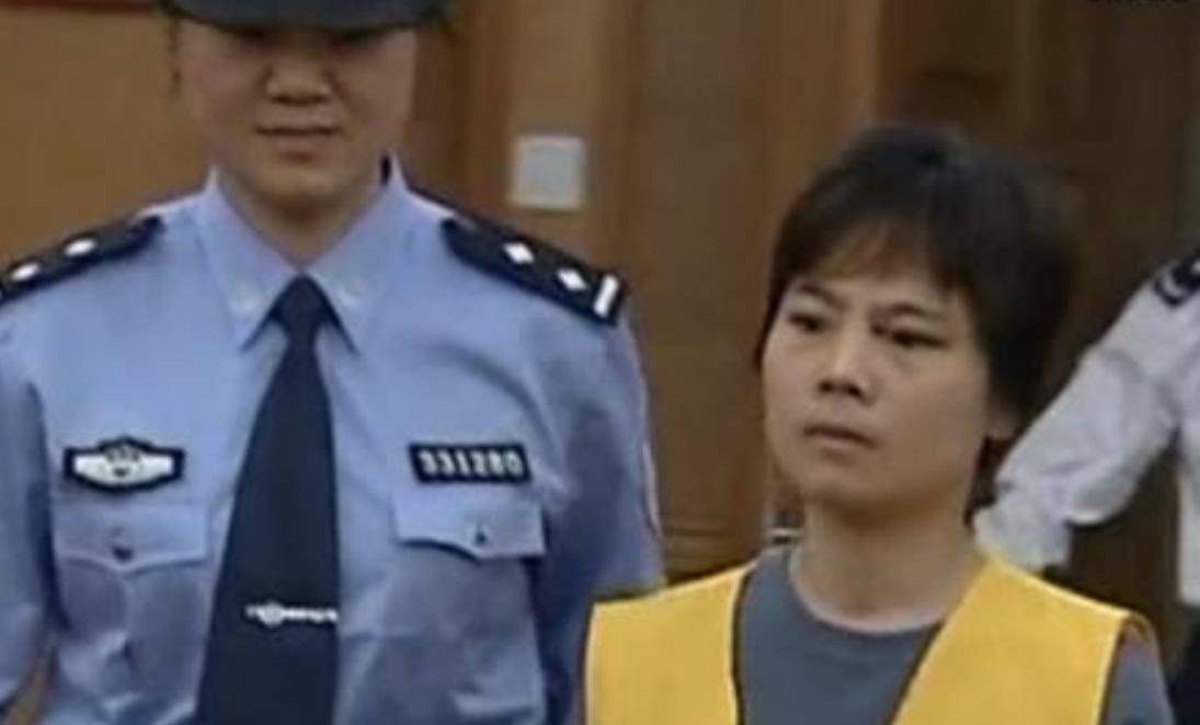 2006年,浙江男子报警家中发现白骨,警方查出真相后妹妹被判死刑