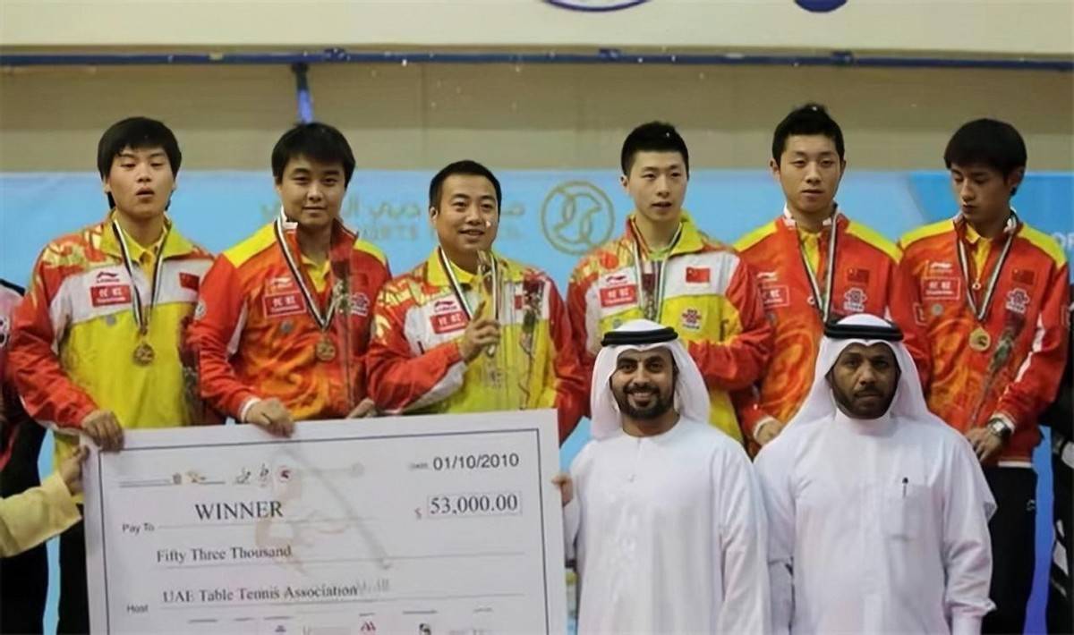 中锋宋涛:曾是奥运会旗手,三个女儿是他和妻子的遗憾_中国_姚明_篮球