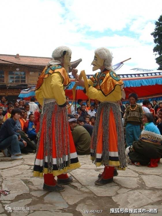 石窟,雅丹,丹霞,高山,湖泊,草原,花海,庙宇,无人区,雪山,古城,神泉