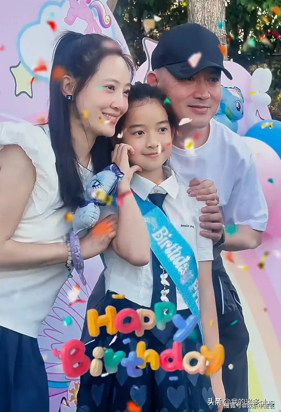 聂远抱二胎露面,妻子秦子越青春靓丽,10岁大女儿继承妈妈美貌