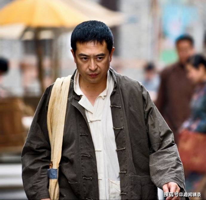 张嘉译:我头发也剃了,合同也签了,他却把我给换了,这不是欺负人嘛