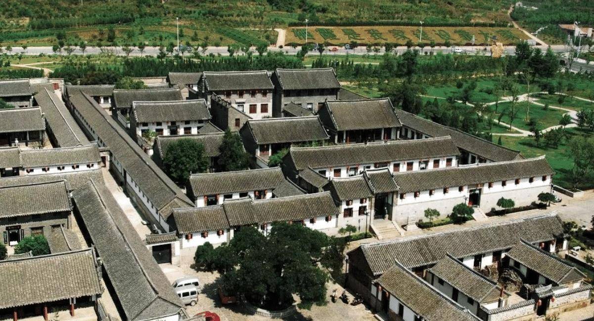 大地主牟墨林:将庄园扩至4万亩,建立8大家训,被百姓称为活菩萨_家族