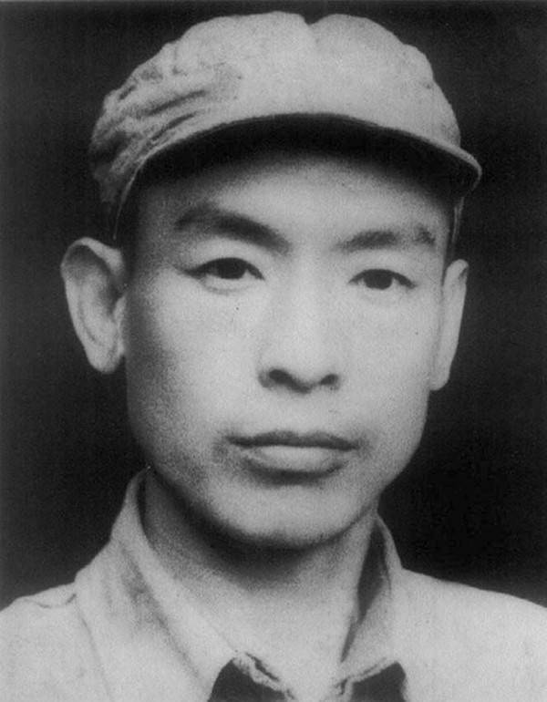 制造"龙潭寺惨案",残忍杀害我驻外武官的巨匪巫杰,下场如何?