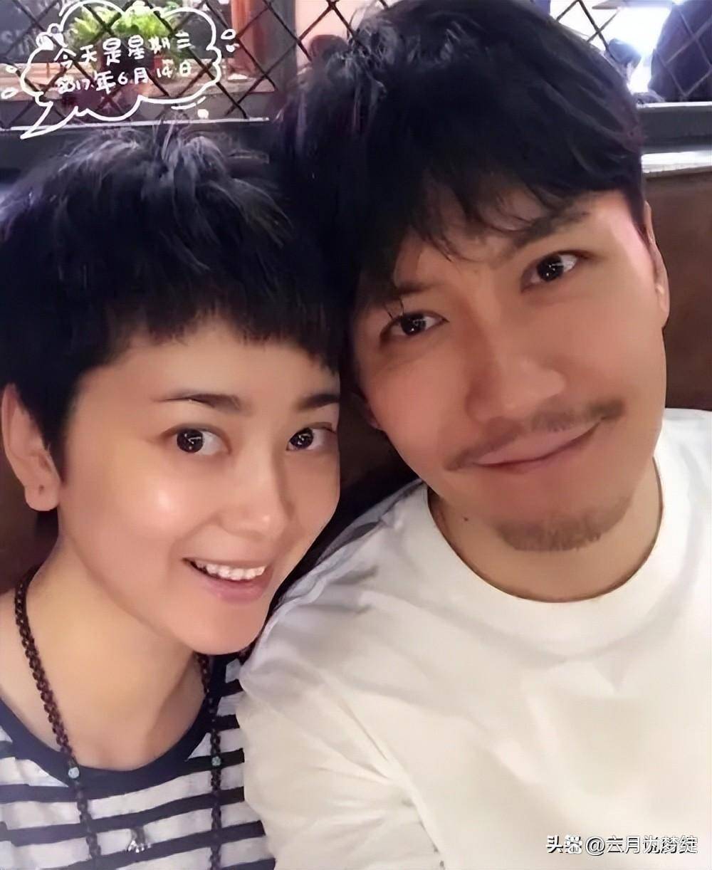 他是最干净的男演员,和妻子姐弟恋,恩爱20年,一家三口其乐融融