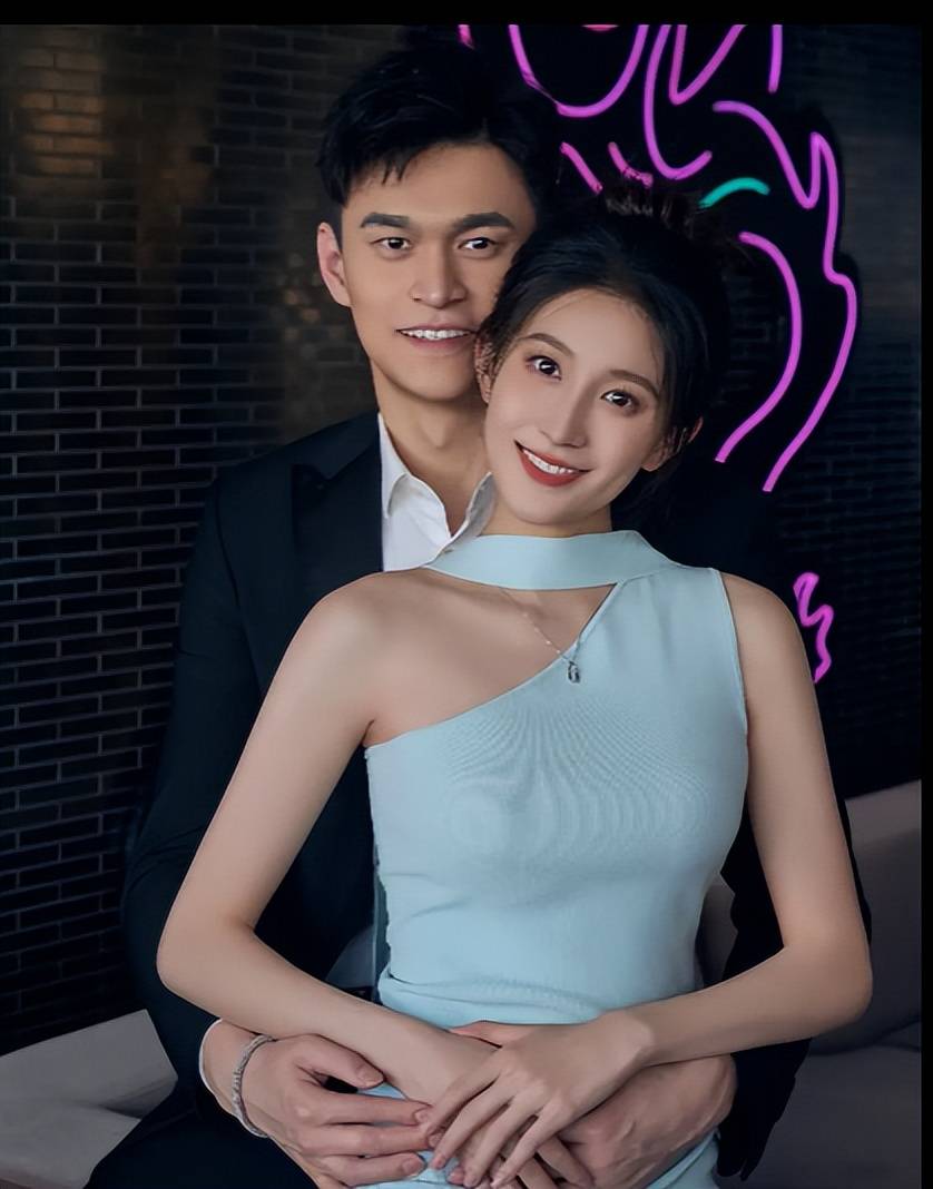 在一起之后,孙杨张豆豆情侣大片上演,感情超甜蜜!