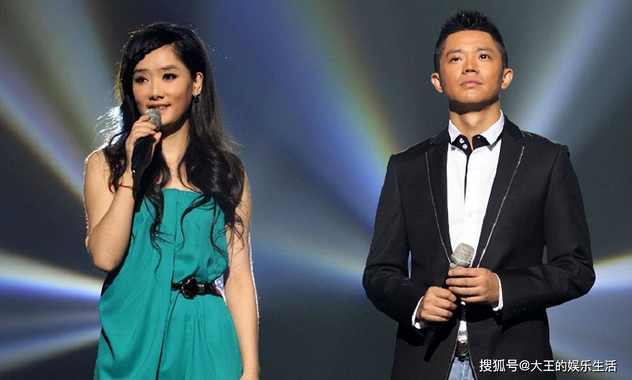 凤凰传奇:曾毅结婚前的那个夜晚,31岁的玲花哭的泪流满面