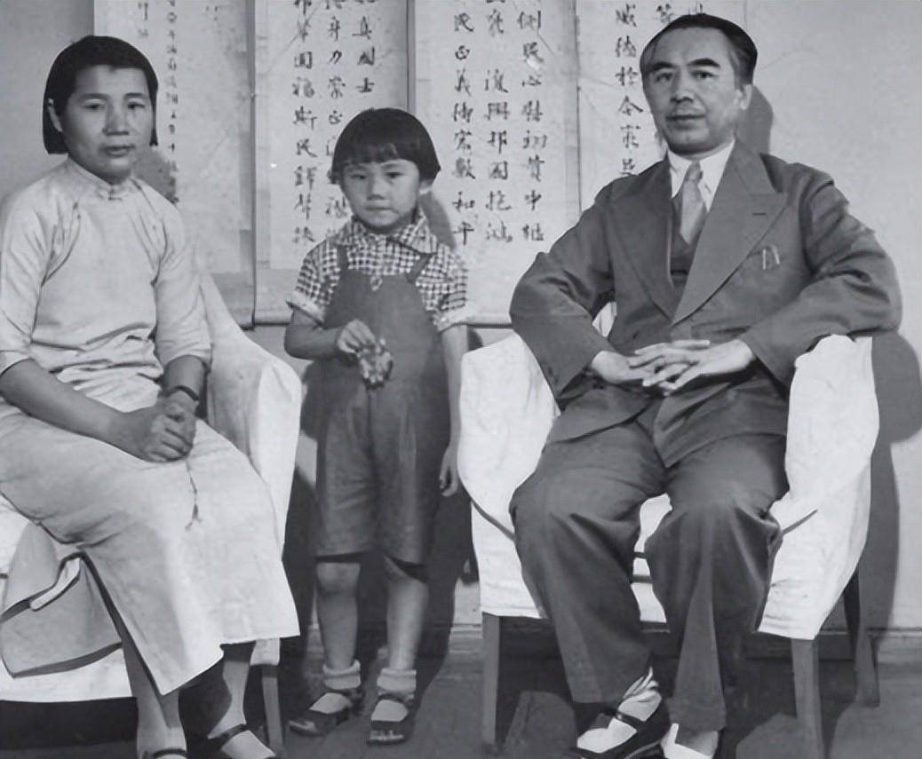 1949年兰州突发灭门诡案,历经万难追凶落网,新疆民众:他们有功