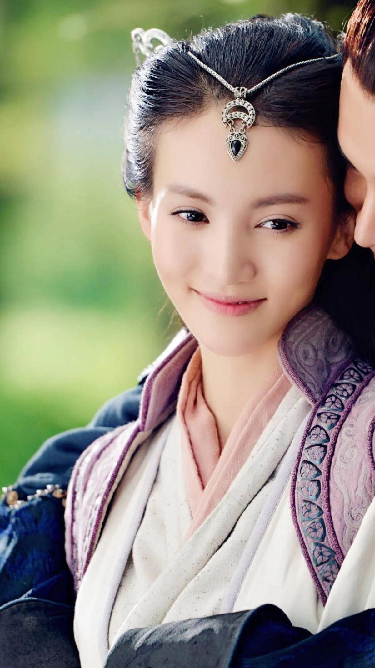 她是母亲武则天与王皇后后位之争的牺牲品.