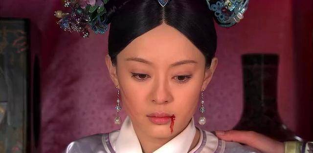 甄嬛传:皇上让甄嬛毒害果郡王,为何甄嬛要说先去更衣?有何隐情