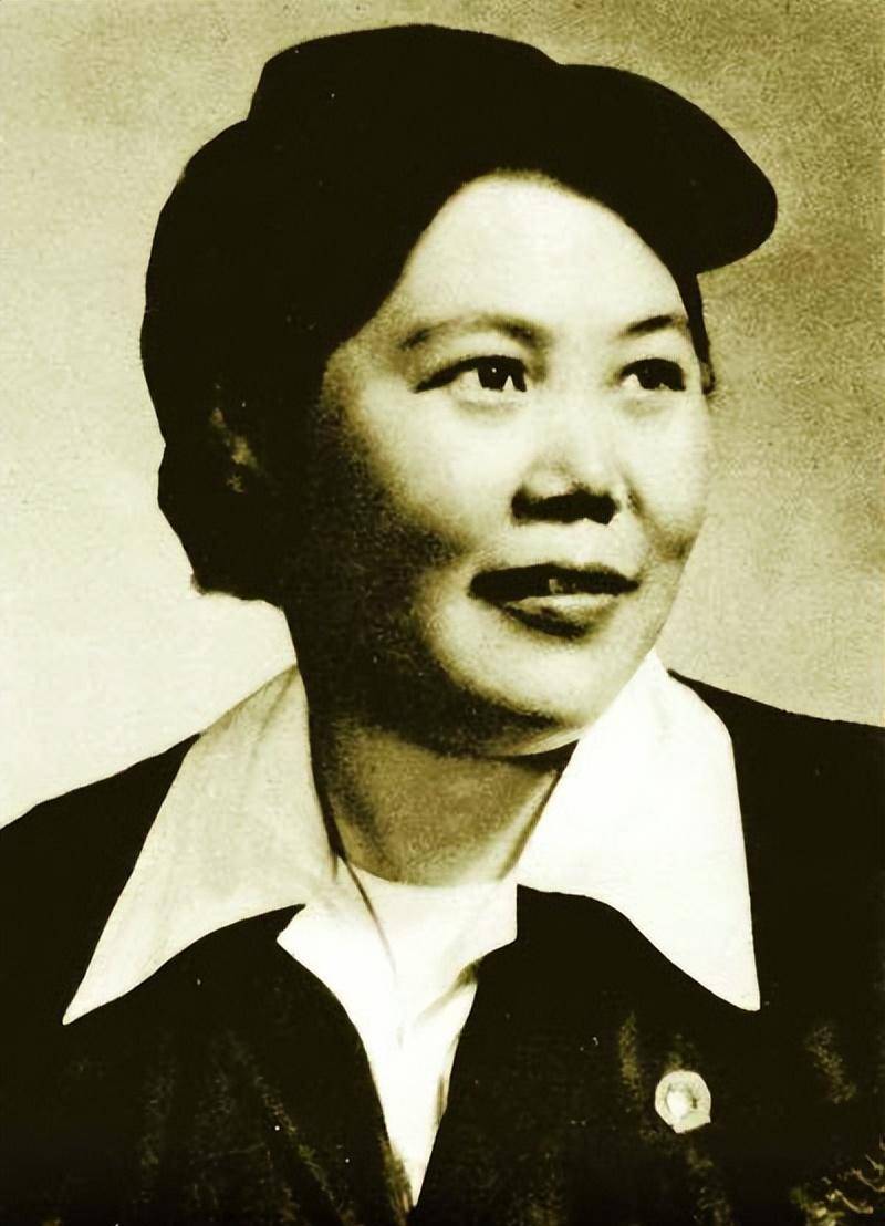 女作家杨沫当了北京四民武术社的掌门,武林老字号的逸事比较多