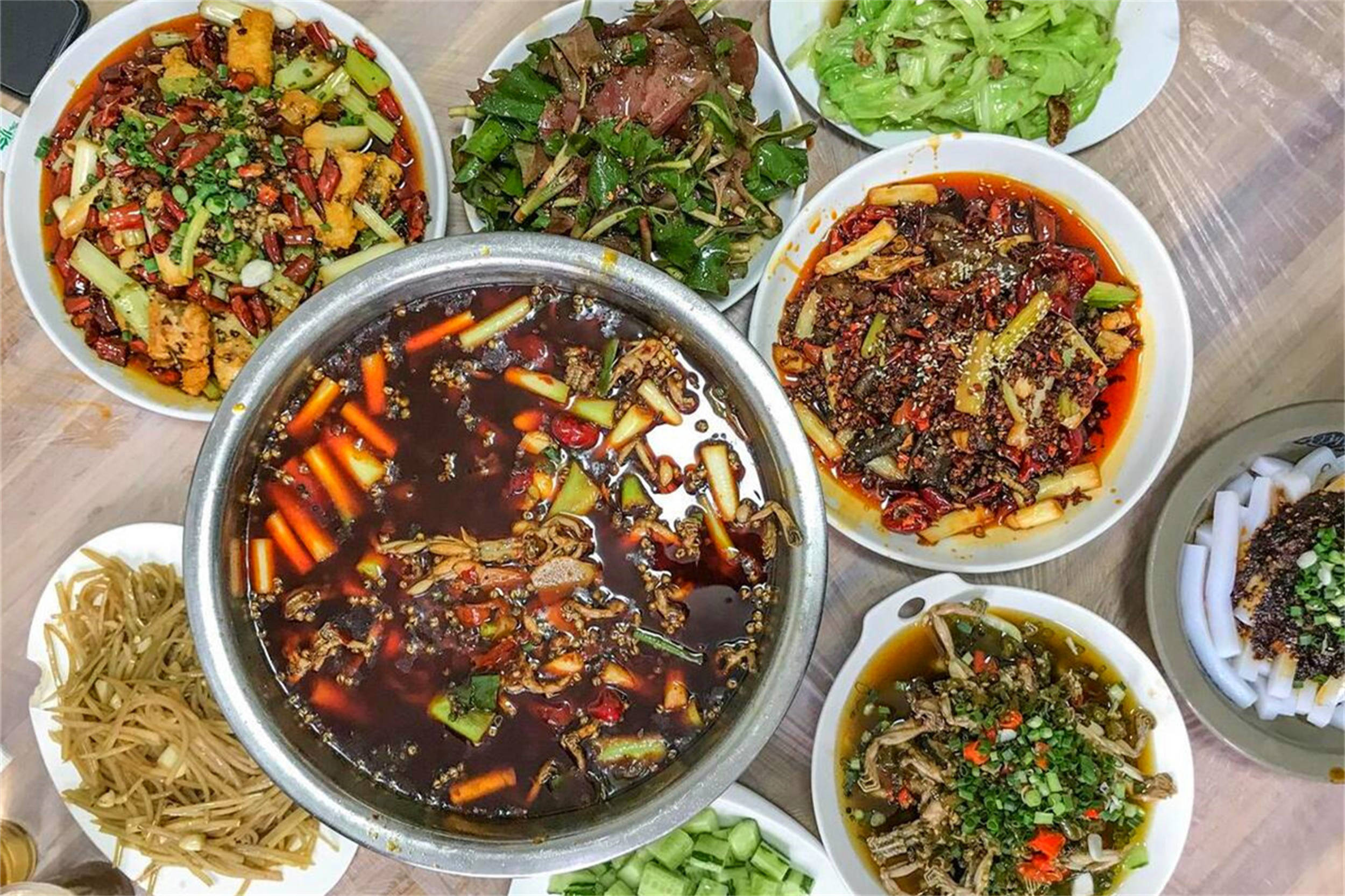 中国10大能吃油的省份,四川湖南挤不进前5,做菜太舍得放油了