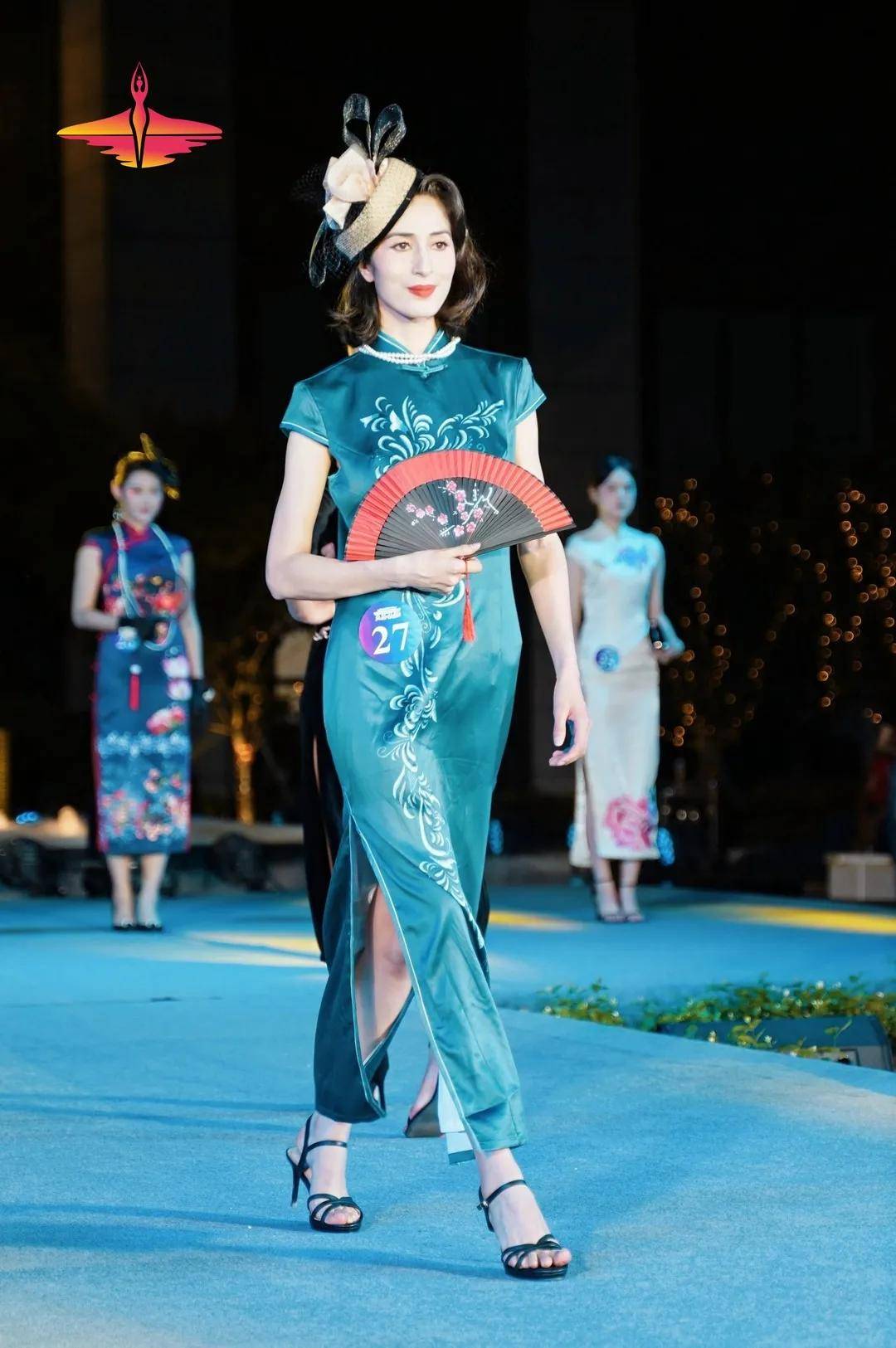 本次总决赛分为四个环节分别是华服秀旗袍秀泳装秀及才艺表演