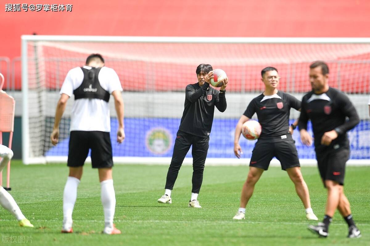 张林海在川足球迷群体中有一呼百应的号召力,球员时期为川足效力过