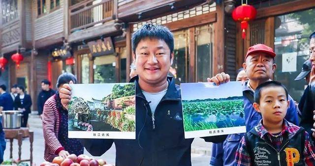 "石榴哥":1分钟收入30万,偶像给他递名片,却曾因