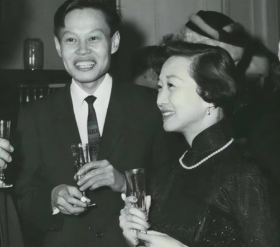 拒绝误会,该为100岁的杨振宁正名:伟大的爱国者,杰出的科学家