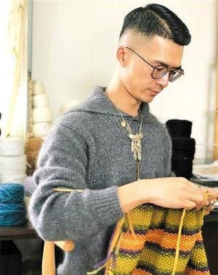 广东小伙潘锐彬:辞高薪回村织毛衣,两登央视,全网粉丝过千万_手工