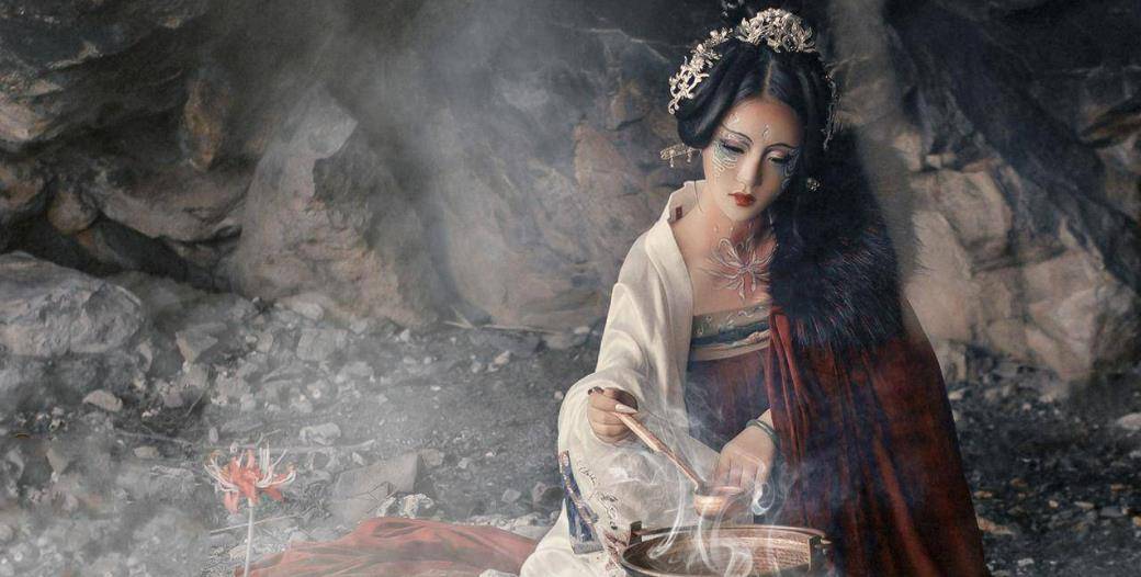 孟婆身为弱女子,为何六界之内无人敢动?看看她的丈夫和爹是谁