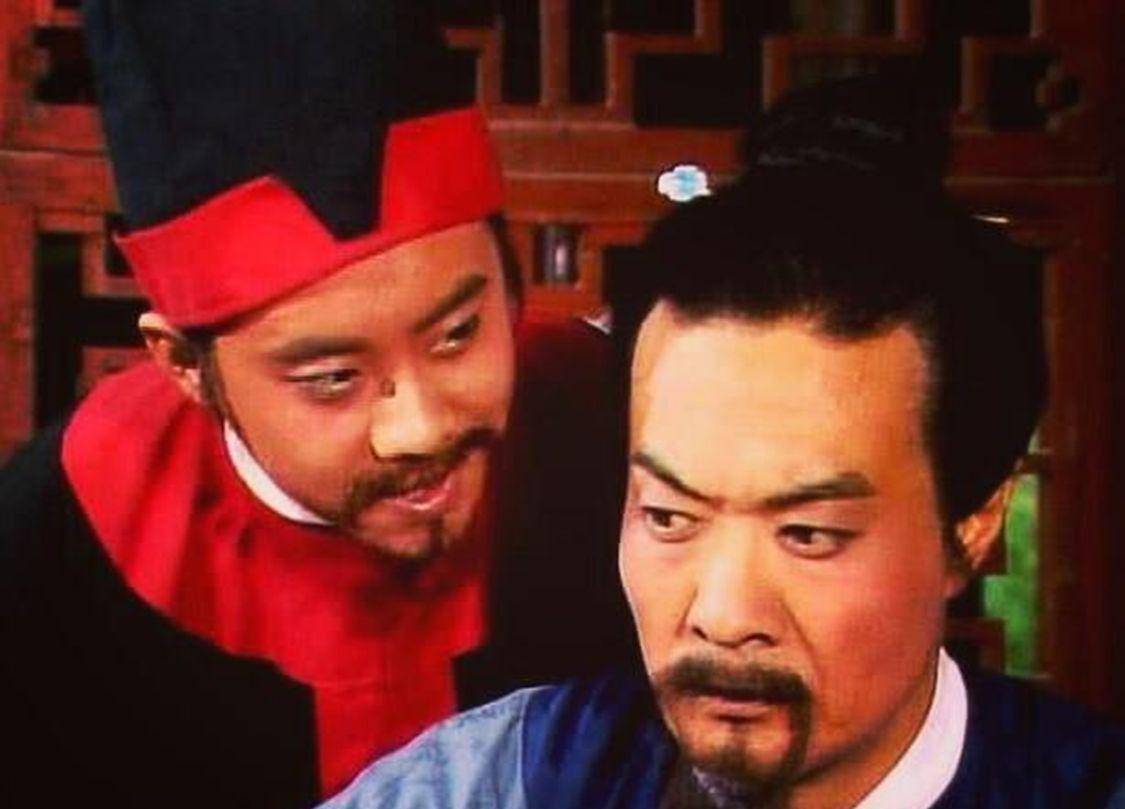 古代官和吏的关系是怎样?主人和狗腿子的关系:萨沙问答第146集