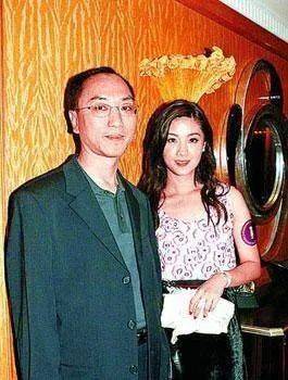 50岁前港姐冠军穿古装扮相极惊艳_翁嘉穗_邬友正_香港