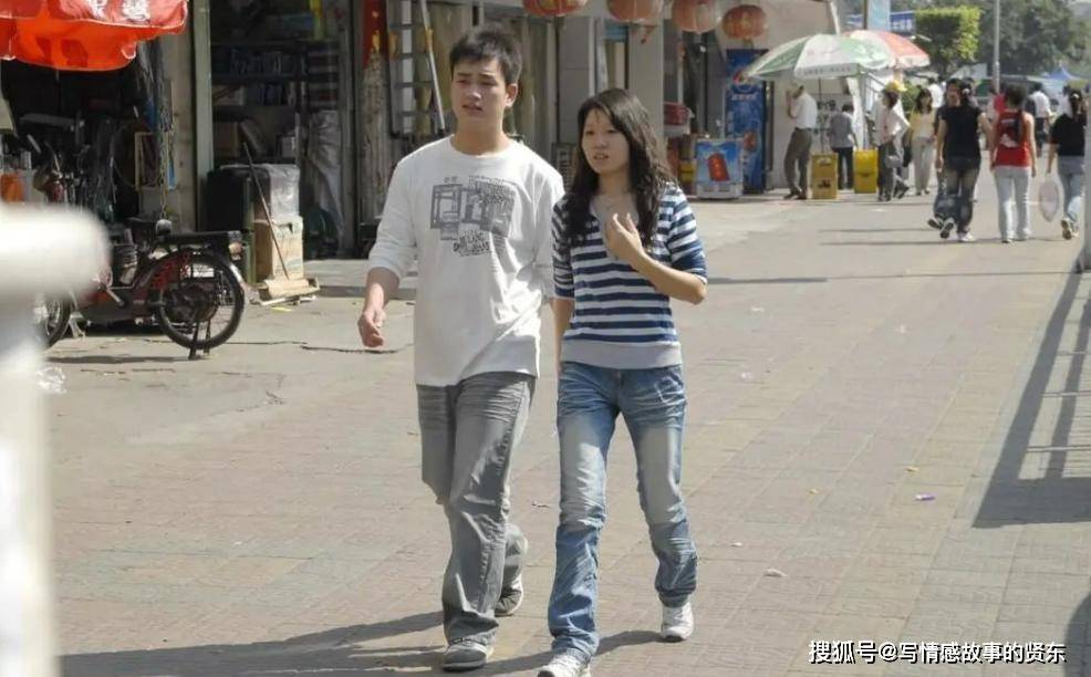 结婚前,前女友过来睡我,我才知道,她最爱的是我(情感故事)_李倩雅_贾