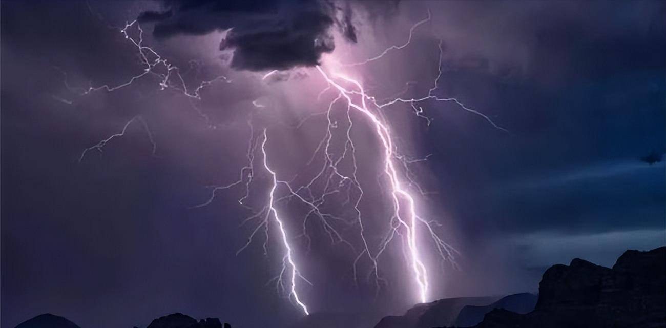 蛟龙真的存在吗?又是否是蛇所化,98年"长江走蛟事件"是真的吗